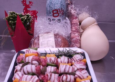 Cipollate, salumi e formaggi